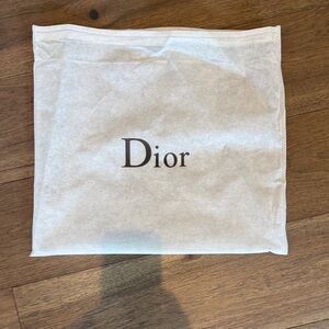 Soft Cream Dust Bag